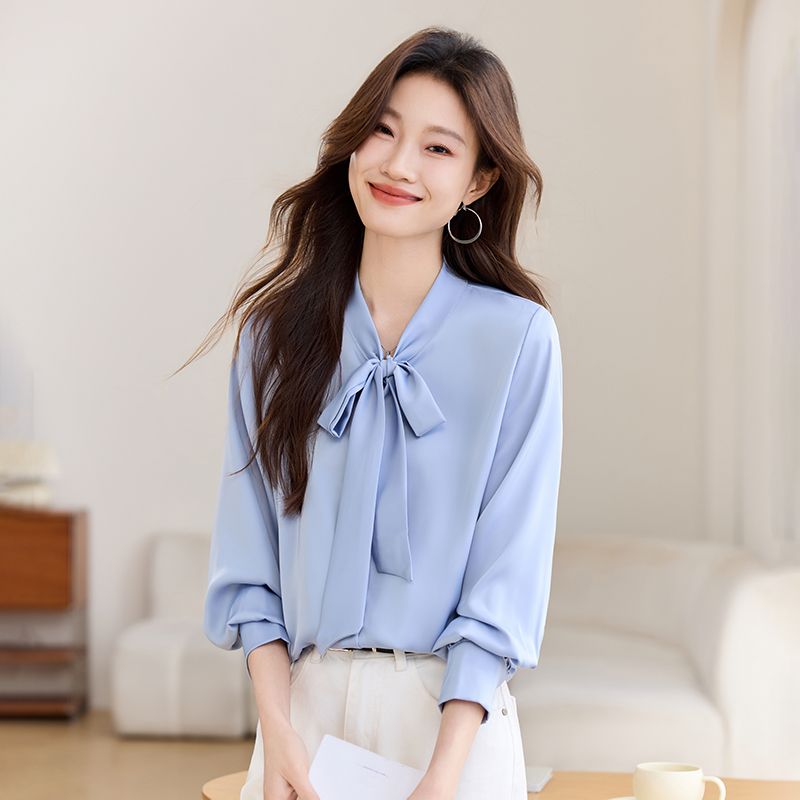 실사 2026 가을 새로운 리본 화이트 셔츠 경력 나비 매듭 부드러운 바람 새틴 레이스업 셔츠 여성
