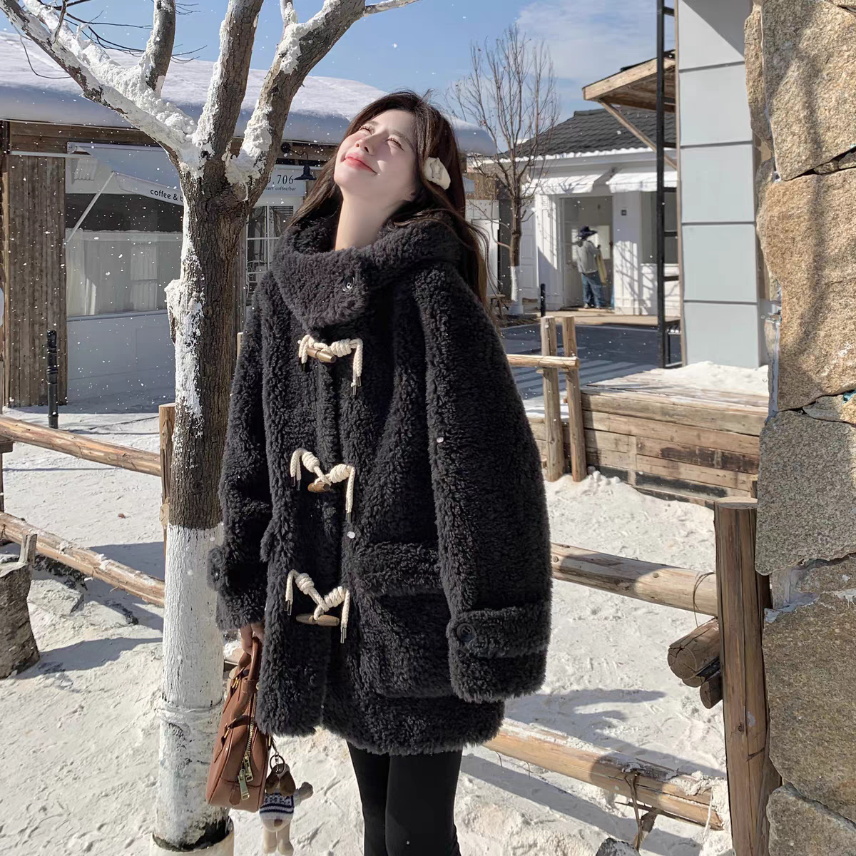 어린 양 머리카락 여성 코트 겨울 플러스 벨벳 짙어 짐 새로운 따뜻하게 지내라. 여가 후드가 달린 털이 많은 맨위