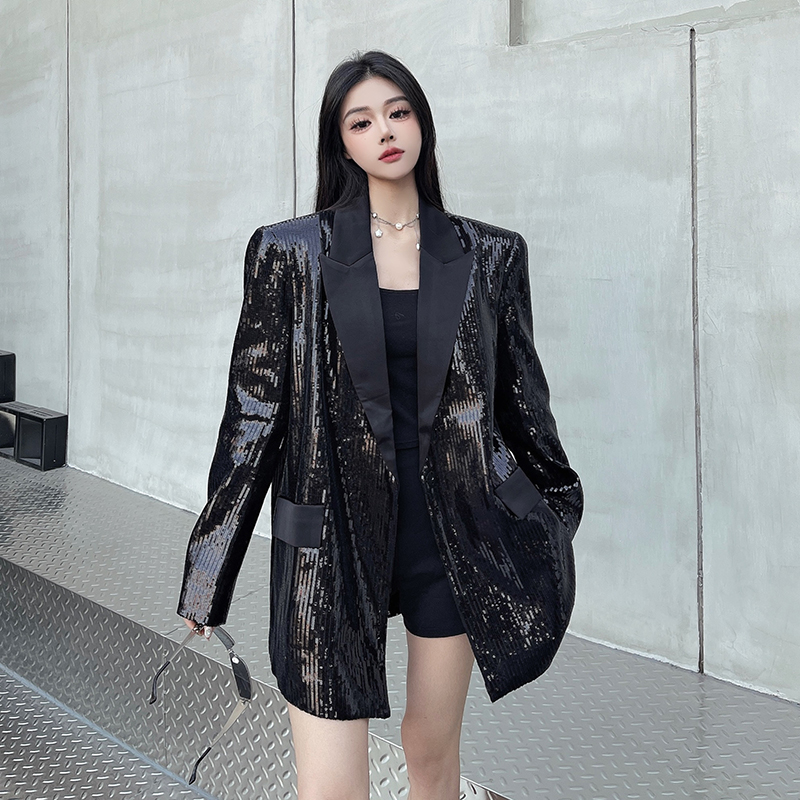 실제 촬영 정가 디자인 센스 틈새 시장 블랙 스팽글 블레이저 2025 봄 새로운 느슨한 정장 맨위