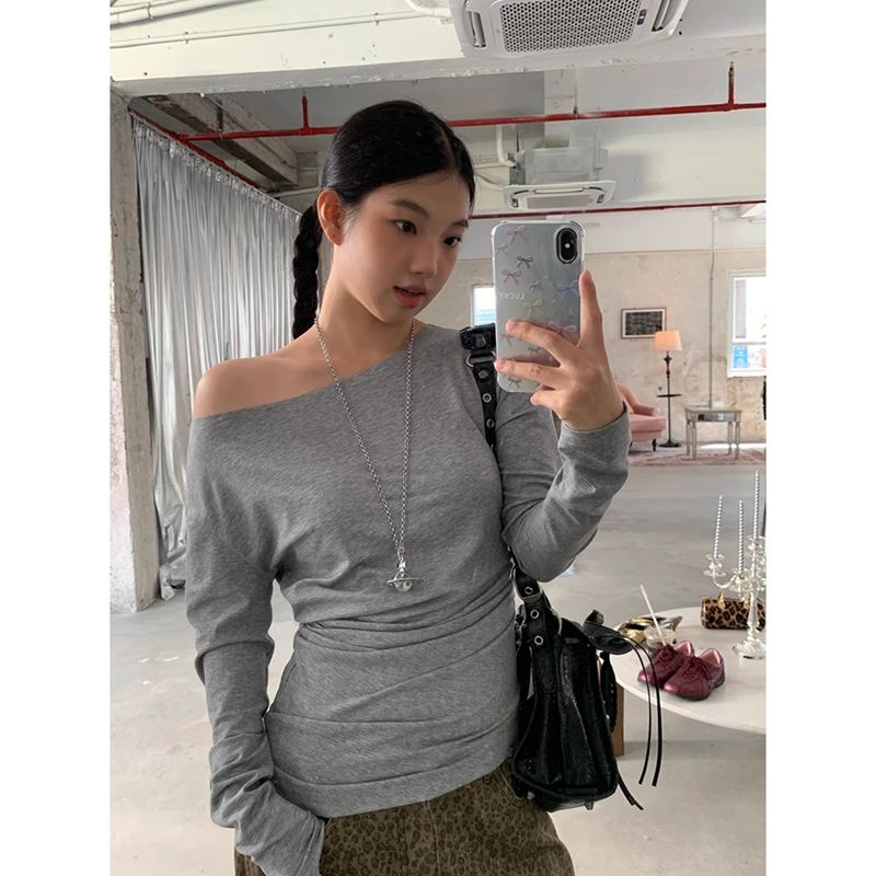 있음 선적 한국 대외 무역 한국 스타일 가을 새로운 원본 품질 긴팔 티셔츠 오프숄더 디자인 비스듬한 어깨 의류