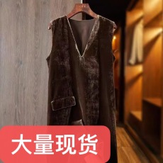 批发一线大品牌剪标女装外贸货出口尾单清仓V领金丝绒a字背心<b class='q'>连衣裙</b>子