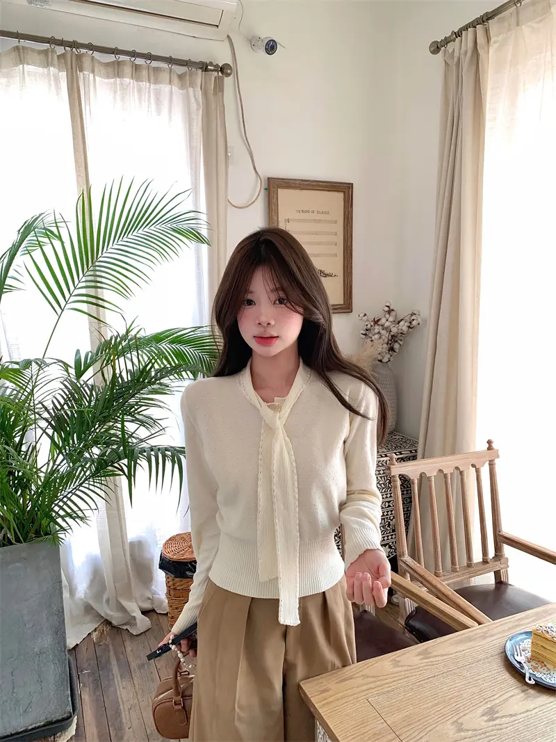 수제 크로셰 디테일 니트 상세 이미지 3