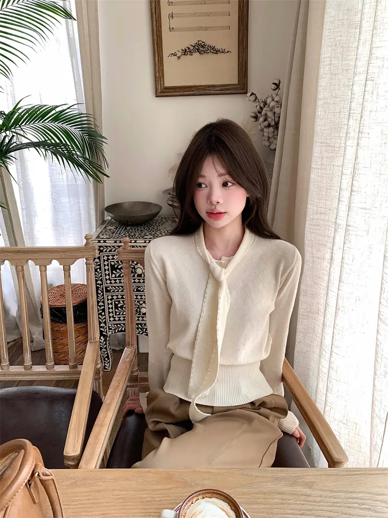 수제 크로셰 디테일 니트 상세 이미지 8