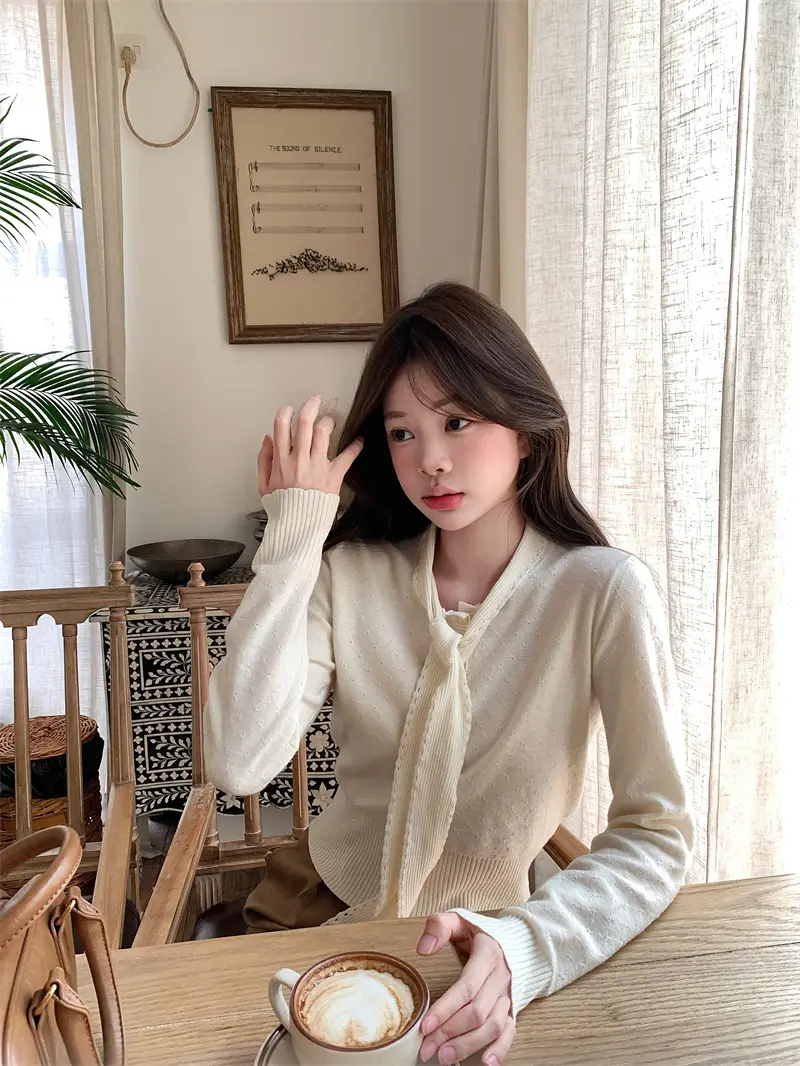 수제 크로셰 디테일 니트 상세 이미지 10
