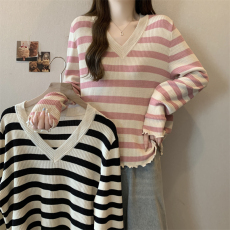 批发实拍 大码女装春秋胖妹妹宽松v领条纹针织长袖遮肉显瘦上衣