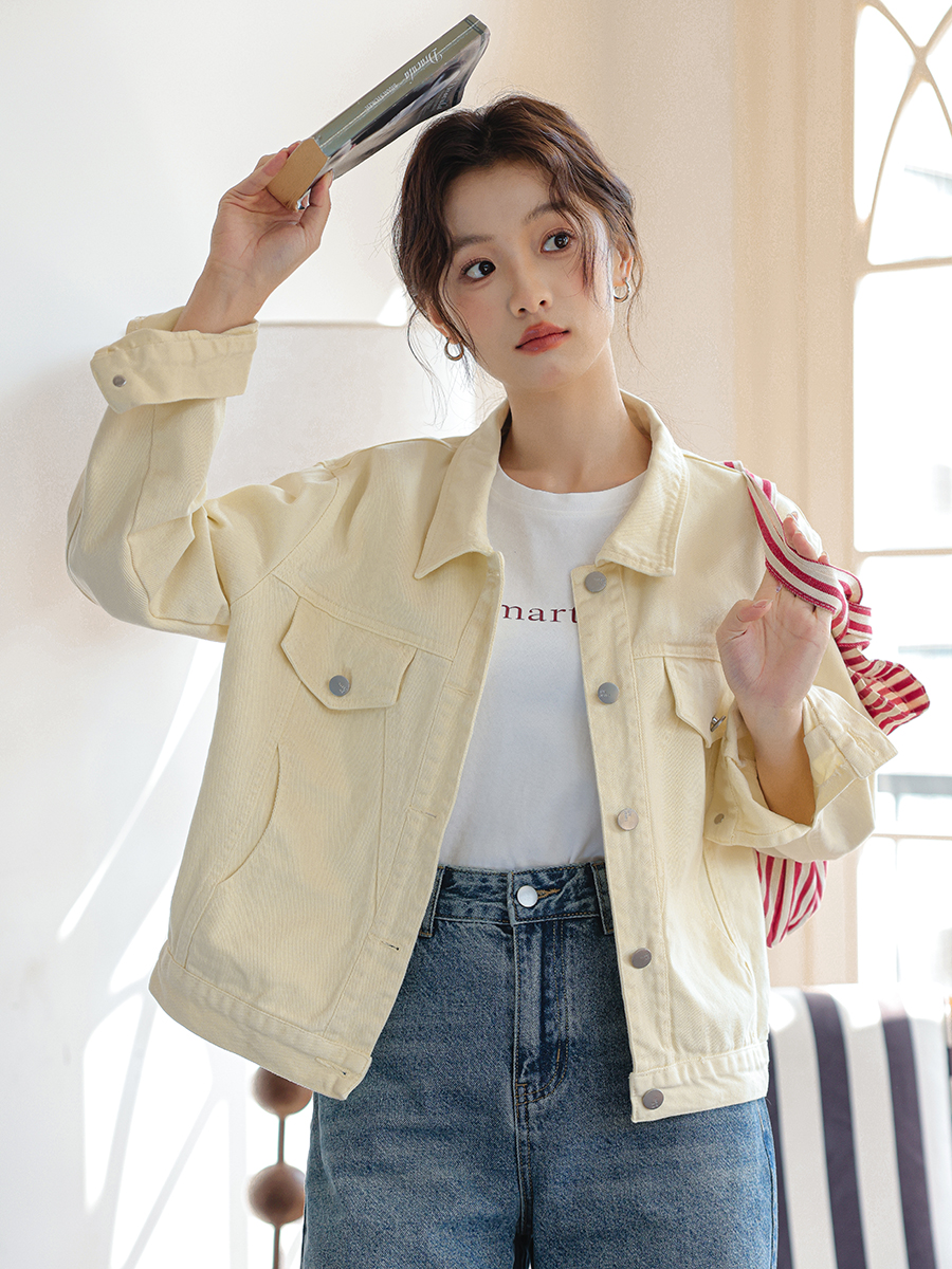 실사 2026 봄 가을 새로운 황색 다용도 데님 짧은 여성 코트 품격 슬림해 보이는 카우보이 의류 재킷 맨위
