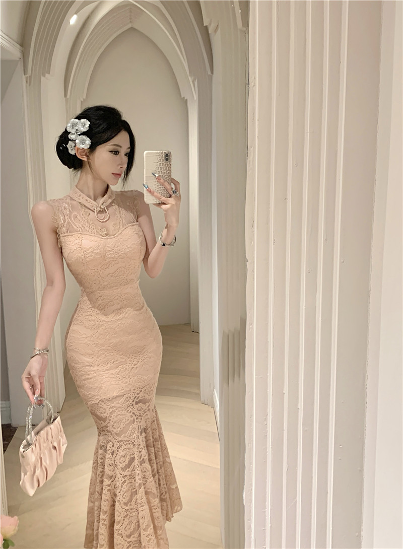 时尚名媛露背鱼尾大摆蕾丝连衣裙 服裝批發女裝批發服飾貨源