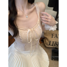 批发实拍~<b class='q'>大码</b>女装蕾丝吊带鱼骨设计感背心内搭纯欲温柔短款上衣女