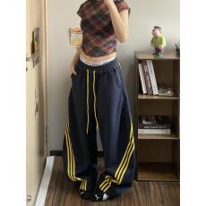 批发，立体腰头#2025早春新款三条杠弯刀卫裤女休闲<b class='q'>街头</b>宽松长裤