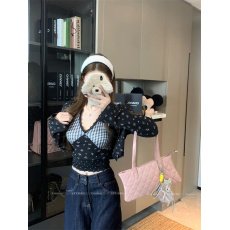 批发实拍实价 小众格子拼接碎花背心女春季外搭短<b class='q'>款</b>开衫背心裙两件套