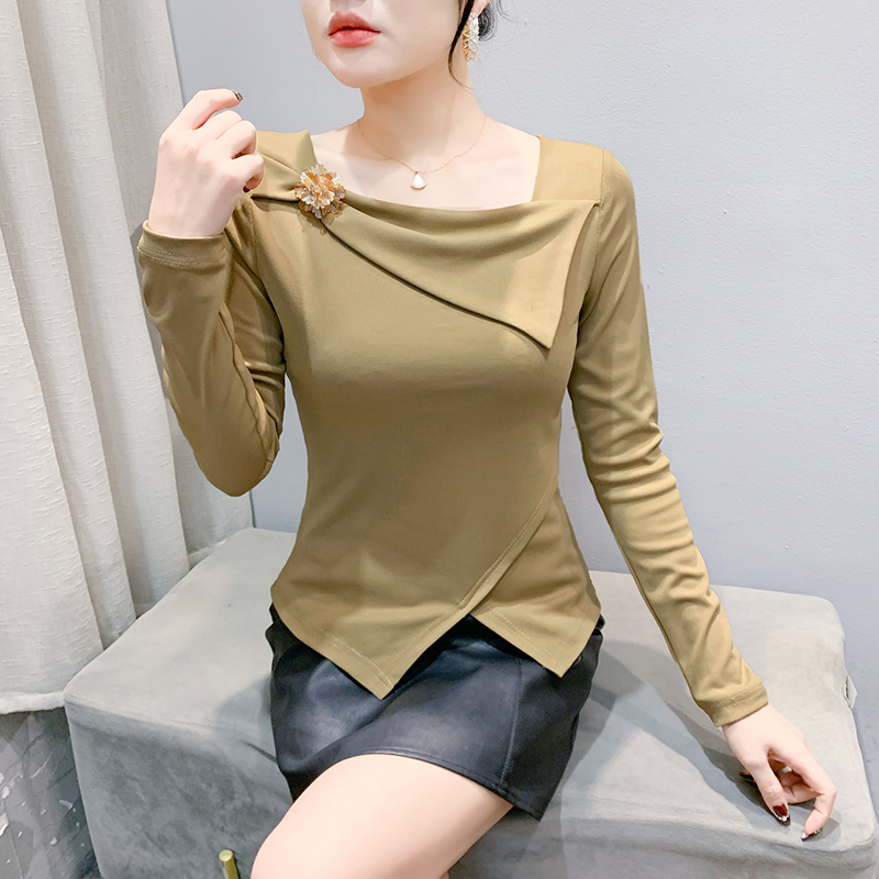 디자인 센스 주름 불규칙 비스듬한 칼라 긴팔 티셔츠 여성 봄 가을 몸매 가꾸기 품격 쇼트 스타일 기본 셔츠 맨위