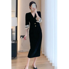 批发品质大量轻奢法式复古赫本风小黑裙2026春季新款大码<b class='q'>连衣裙</b>女