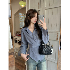 批发韩系设计感<b class='q'>翻领</b>斜襟收腰衬衣女不规则条纹长袖衬衫上衣
