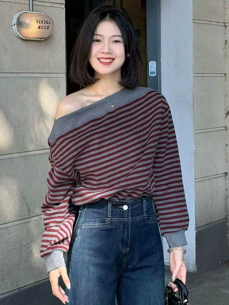 고급 센스 외국 가스 슬림해 보이는 다용도 긴팔 보트넥 오프숄더 부드러운 찹쌀 풀오버 배색 스트라이프 니트 스웨터 스웨터 여자