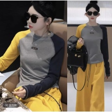批发明明GUKKS/2024秋冬拼接舒适女士打底衫<b class='q'>个性</b>彩色潮流T恤+裤子