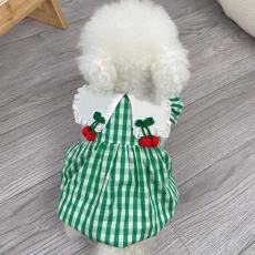 批发宠物衣服娃娃领洋气春夏秋季狗狗猫咪连衣裙樱桃时尚格子泰迪比熊
