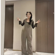 批发2025春季网红新品孕妇针织打底+<b class='q'>碎花</b>时尚显瘦背带裤