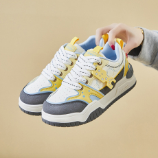 批发2025春季小众风新款厚底增高运动板鞋休闲街拍面包鞋