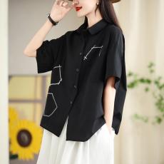 批发<b class='q'>品牌</b><b class='q'>尾</b><b class='q'>货</b>女装设计感黑色短袖衬衫女夏新款大码宽松不规则休闲上衣