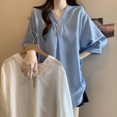 批发大码女装<b class='q'>春</b>秋新款百搭纯色巨显瘦宽松设计感短袖t恤胖mm遮肚上衣