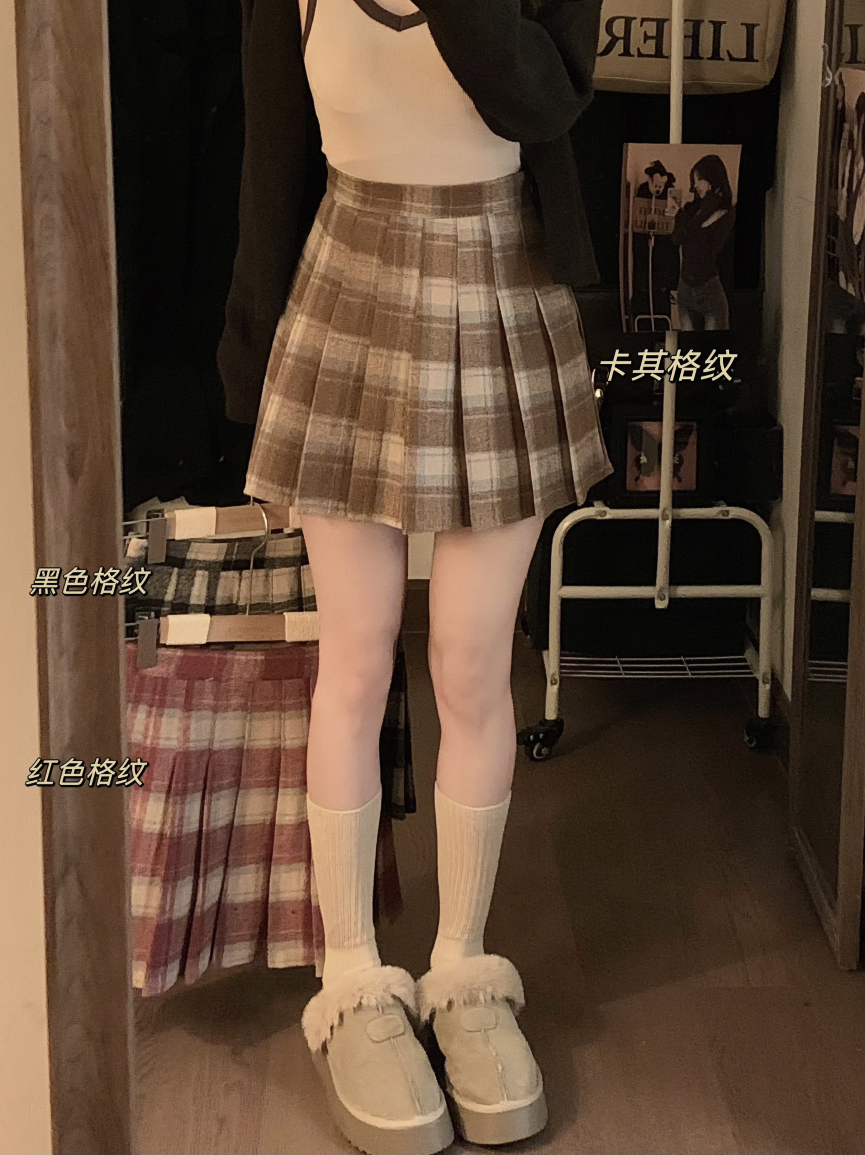 봄 가을 빨간색 모직 체크무늬 반신 스커트 하이웨이스트 슬림해 보이는 초단 스커트 플리츠 A라인 스커트