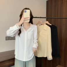批发实拍2026春季新款胖mm大码女温柔风V领<b class='q'>蕾丝</b>拼接衬衫通勤百搭<b class='q'>上衣</b>