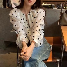 批发法式甜美波点<b class='q'>娃娃领</b><b class='q'>衬衫</b>女装春秋法式高级感上衣独特别致小衫