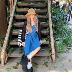 批发微胖少女感蓝色吊带<b class='q'>连衣裙</b>夏高级可爱减龄小众甜美小清新吊带短裙