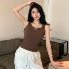 批发实拍春夏季无袖小吊带辣妹设计感短款修身螺纹背心露脐打底上衣女