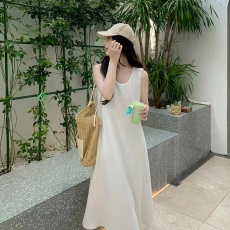 批发天猫抖音质量收腰显瘦u领<b class='q'>无袖</b><b class='q'>背心</b>裙女春季宽松打底内搭连衣裙