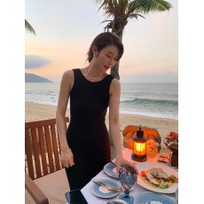 批发天猫抖音质量<b class='q'>无袖</b>针织连衣裙夏季2026高级露背打底<b class='q'>背心</b>裙超显身材