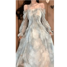 批发法式荷叶边<b class='q'>吊带</b>碎花连衣裙子女春秋季高级感气质海边度假仙女长裙