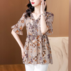 批发实拍时尚V领雪纺衬衫女士夏季新款气质优雅<b class='q'>大码</b>修身显瘦洋气小衫