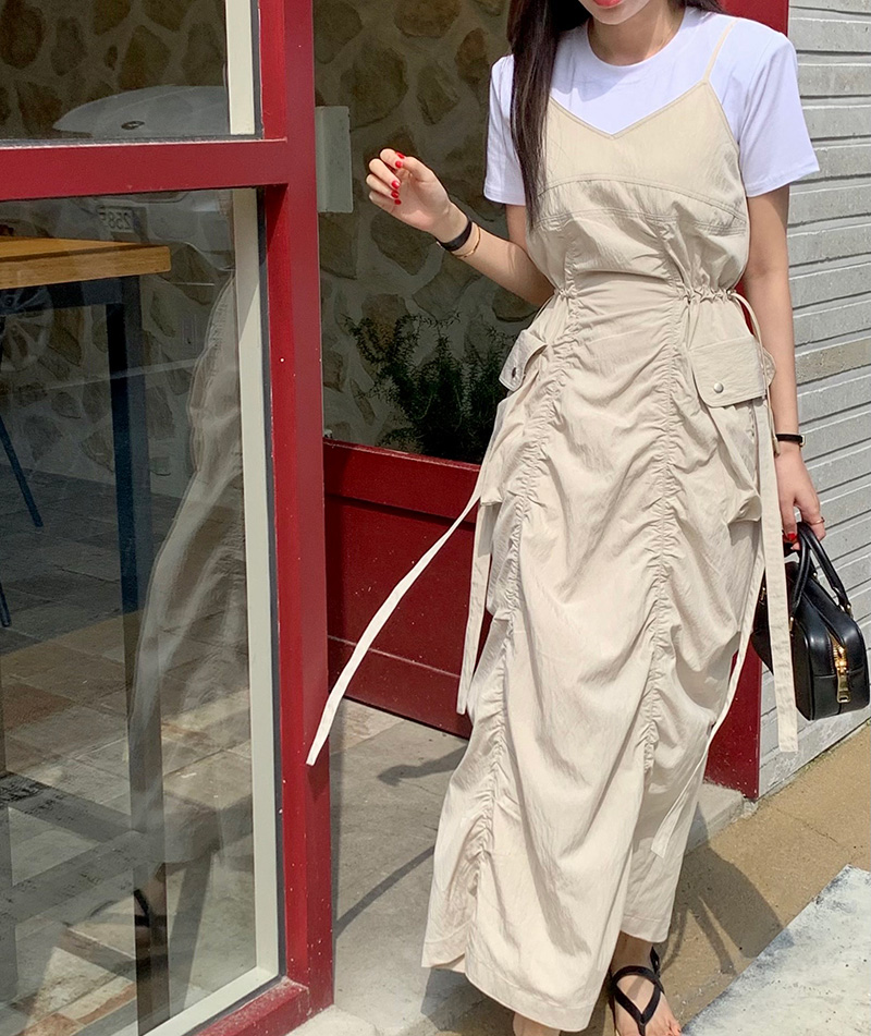 韩国chic小众复古褶皱不规则大口袋收腰显瘦吊带连衣裙女