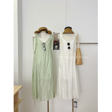 批发小君君布兰妮 <b class='q'>巴洛克</b>少女 重工设计款飘带<b class='q'>连衣裙</b>褶皱肌理吊带裙