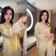批发板熙FTLW-【珠光宝气】轻奢高级感气质<b class='q'>时尚</b>优雅女装上衣