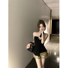 批发已出货 性感单肩抹胸背心女夏季<b class='q'>修身</b>设计感短款黑色不带<b class='q'>饰品</b>