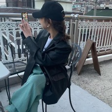 批发尺寸已更新 帅气随性的炸街必备 法式质感中性风西装领皮衣PU外套