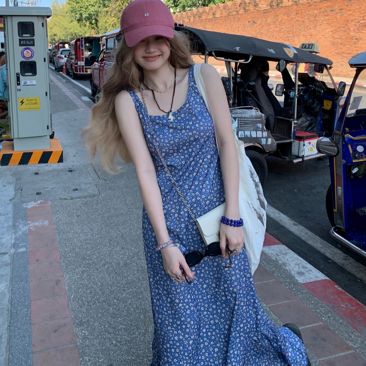 MY16122#微胖气质显瘦温柔淑女蓝色碎花背心连衣裙夏设计感鱼尾裙女裝貨...