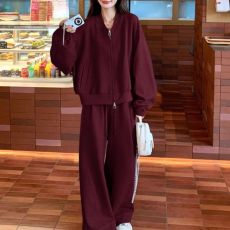 批发春秋新款气质时尚运动卫衣套装女<b class='q'>大码</b>300斤宽松显瘦两件套