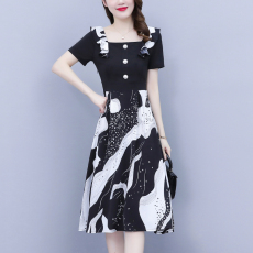 批发大码女装2026<b class='q'>夏</b>韩版季胖mm印花拼接荷叶领简约修身洋气连衣裙女