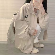 批发<b class='q'>防晒</b>冲锋衣<b class='q'>外套</b>女秋季2025新款小个子高级感美式复古夹克上衣薄款