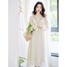 批发实拍   法式复古连衣<b class='q'>裙</b>V领钉珠茶歇<b class='q'>裙</b>立体绣花长<b class='q'>裙</b>