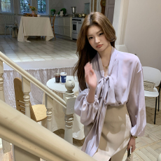 批发实拍2026春夏新款蝴蝶结飘带衬衫<b class='q'>灯笼</b>袖气质V领长袖上衣女雪纺衫