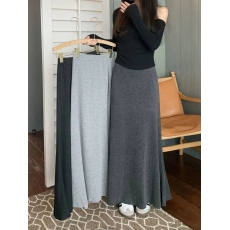 批发灰色针织<b class='q'>包臀</b>裙半身裙2025春秋新款复古显瘦高腰坠感遮肉a字裙