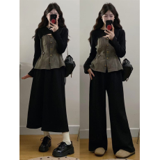 批发实拍 <b class='q'>大码</b>女装胖mm春季新款设计感收腰牛仔上衣+半裙裤子套装