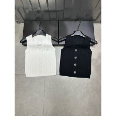 批发高品质25春季新款圆领花朵装饰减龄镂空小香针织背心<b class='q'>修身</b>百搭上衣