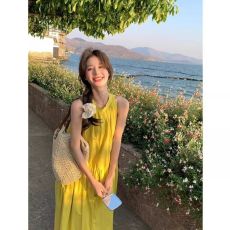 批发法式黄色气质圆领<b class='q'>背心</b>连衣裙女夏季新款挂脖式宽松显瘦长裙