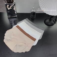 批发3条一片式纯欲<b class='q'>冰</b><b class='q'>丝</b><b class='q'>内裤</b>除螨净化抗菌档高腰5D提臀三角裤女生