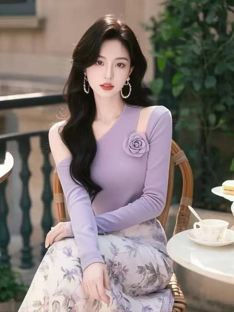 MY1058# 洋气设计感御姐独特绝美小上衣高级感紫色立体花朵t恤女春女裝貨源服裝批發